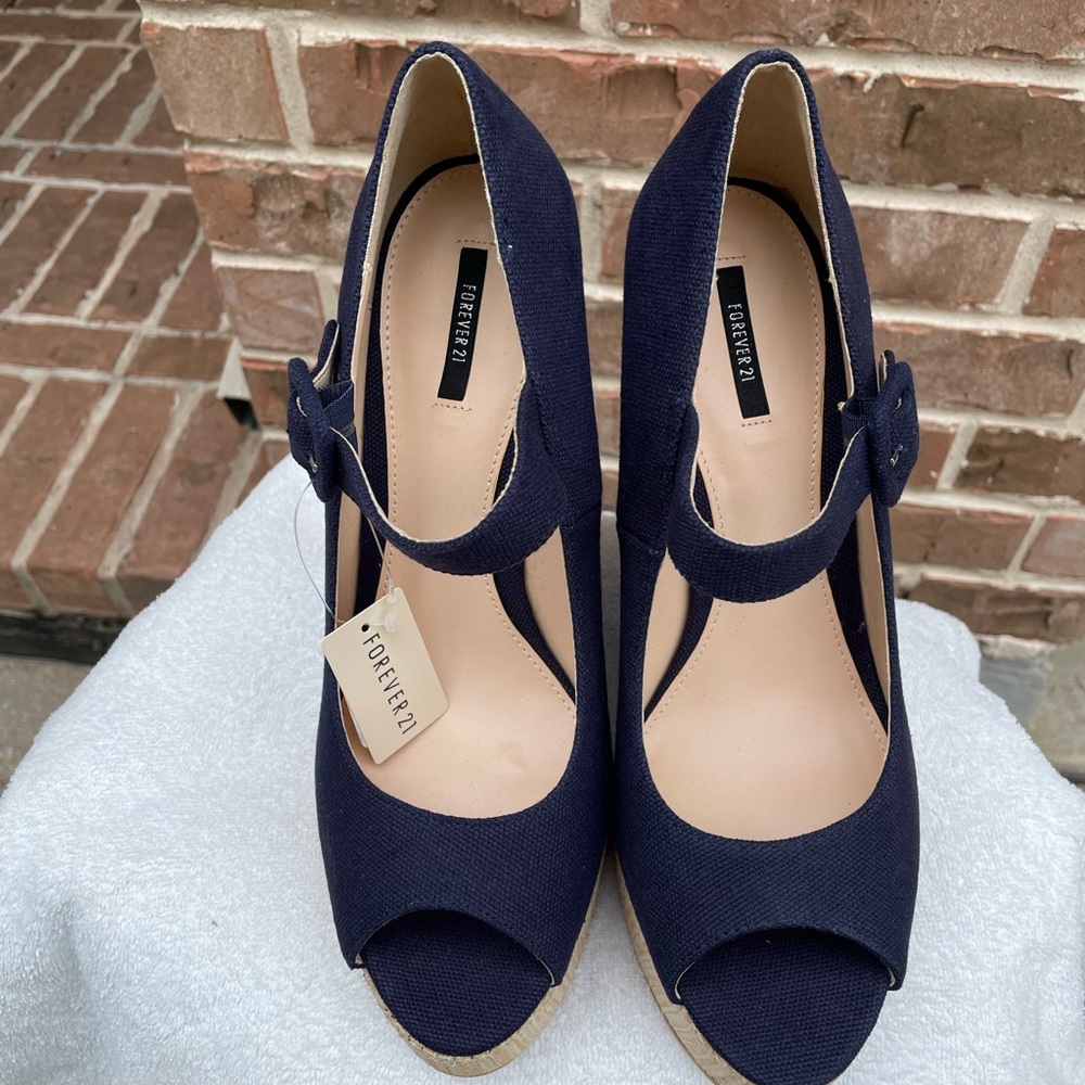 NWT Forever 21 Blue Navy Wedges Size 10 - Picture 6 of 7